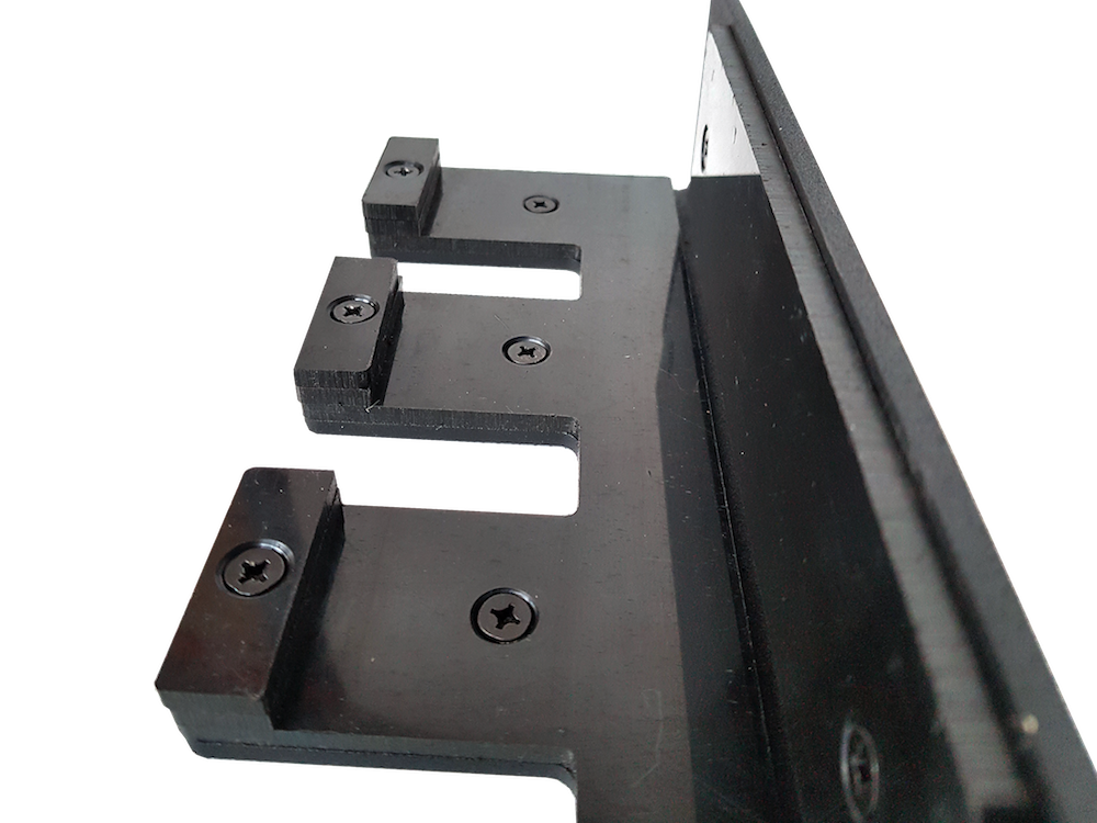 Ochranné oplastování Vertical bar hanger - oplastování